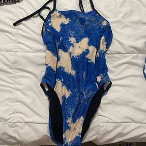 Barely worn Jolyn size 28